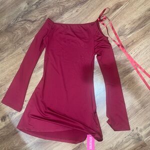 NWT HYPERFIRE Red Long Bell Sleeve Cold Shoulder Ribbon Top Size X Small Dress